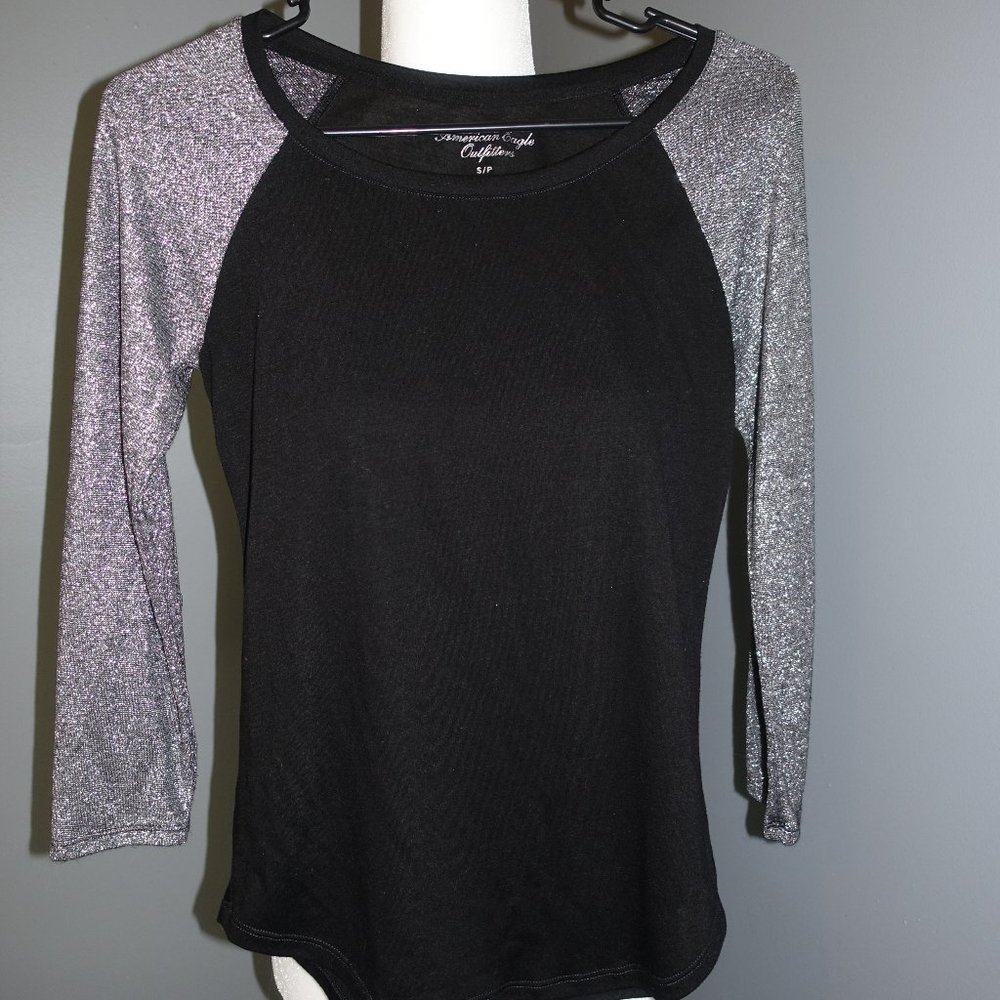 American Eagle Outfitters 3/4 sleeve Black Shirt